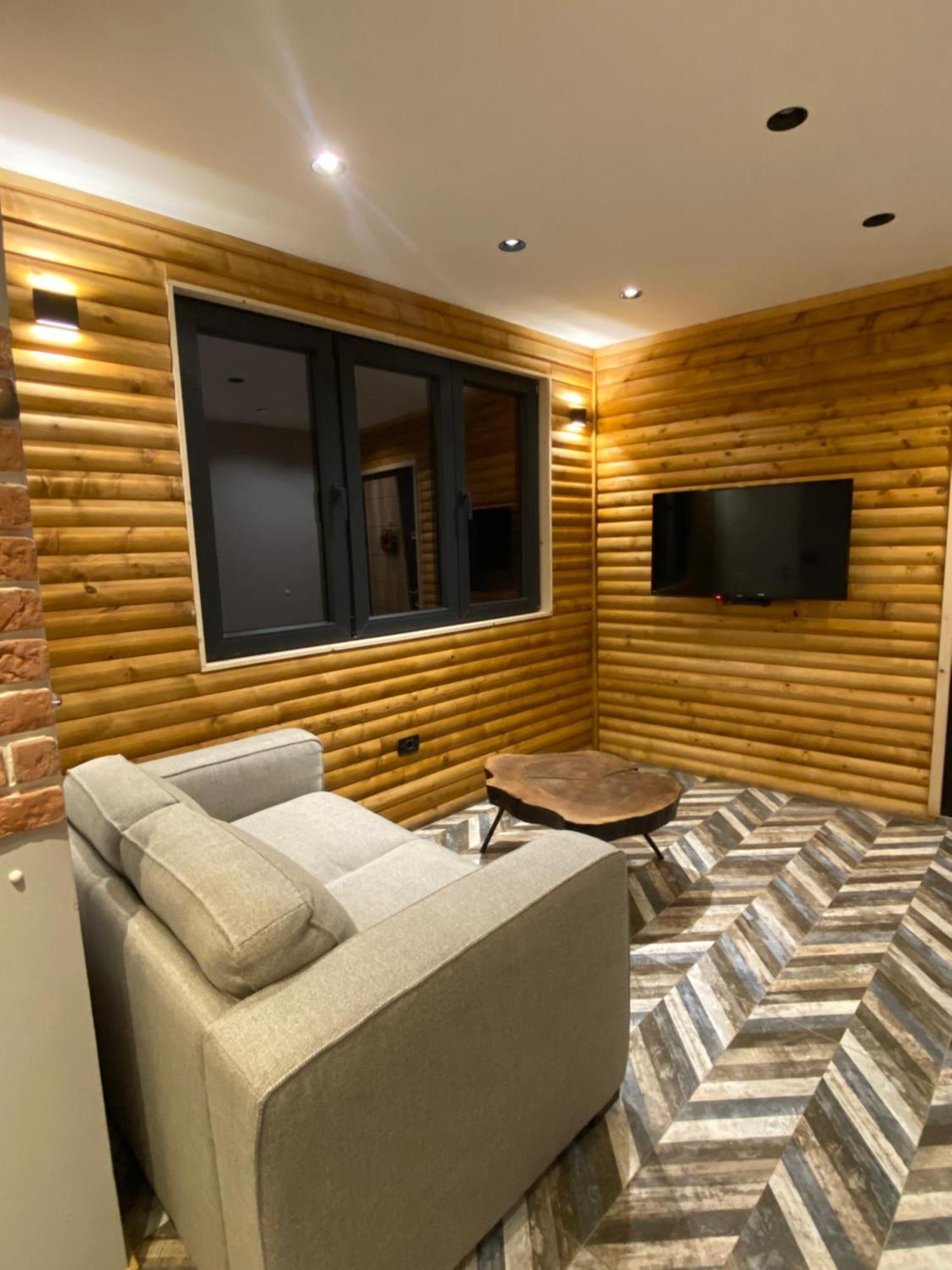 Mount Apartment *